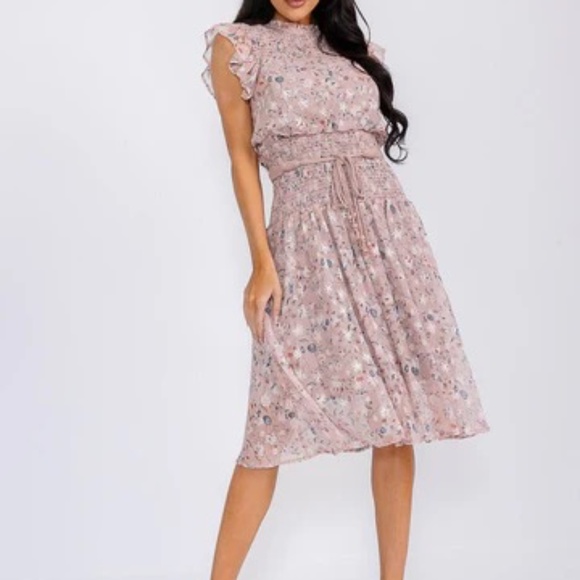 WOMEN'S SLEEVELESS SMOCK BELTED FLORAL PRINT MIDI DRESS IN MAUVE - Picture 1 of 4